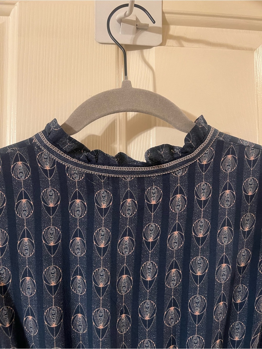 Like New Max Studio Cottagore Navy Blue Patterned Maxi Dress Size Small - Picture 13 of 16